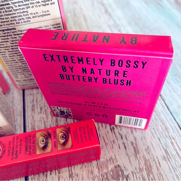 Huda Gift Set, Benefit Primer, Mascara, SPF, Bossy Blush Stocking Stuffers - Picture 5 of 8